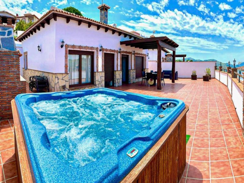 Villa Sara Y Villa Lucia Canillas de Albaida Ngoại thất bức ảnh