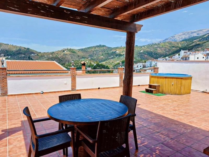 Villa Sara Y Villa Lucia Canillas de Albaida Ngoại thất bức ảnh